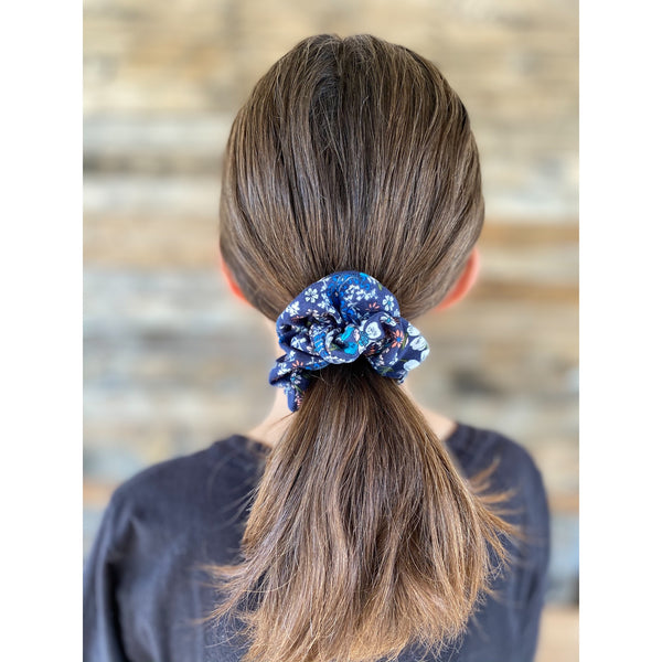 Daisy Paisley on navy semi-matte scrunchie hairstyle
