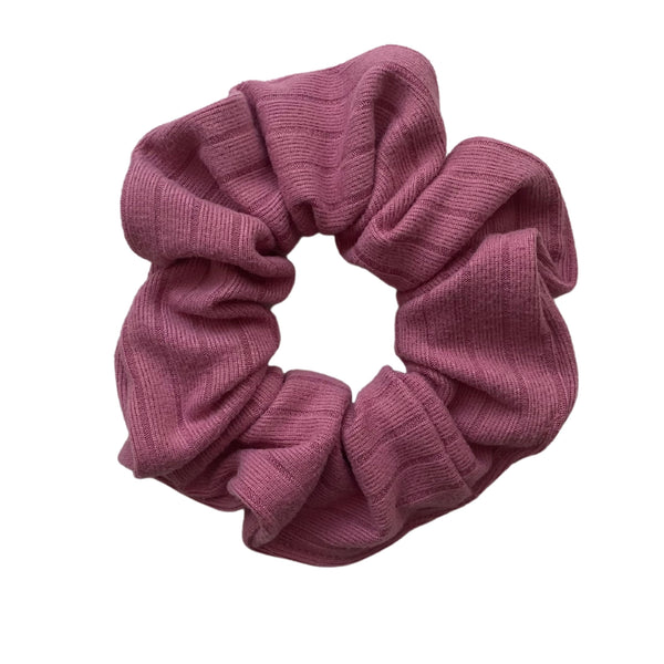 Light mauve ribbed scrunchie Pipevine Designs