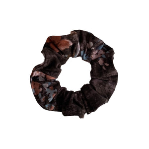 Grunge floral semi-matte scrunchie